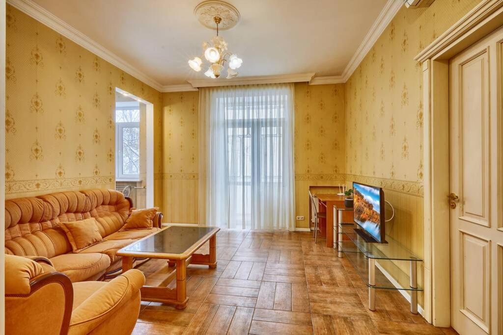 Apartment Near Bessarabsky Square Kyiv Exterior photo