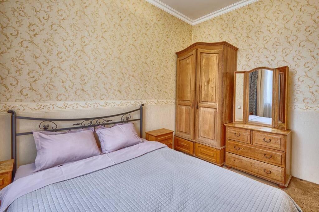 Apartment Near Bessarabsky Square Kyiv Exterior photo