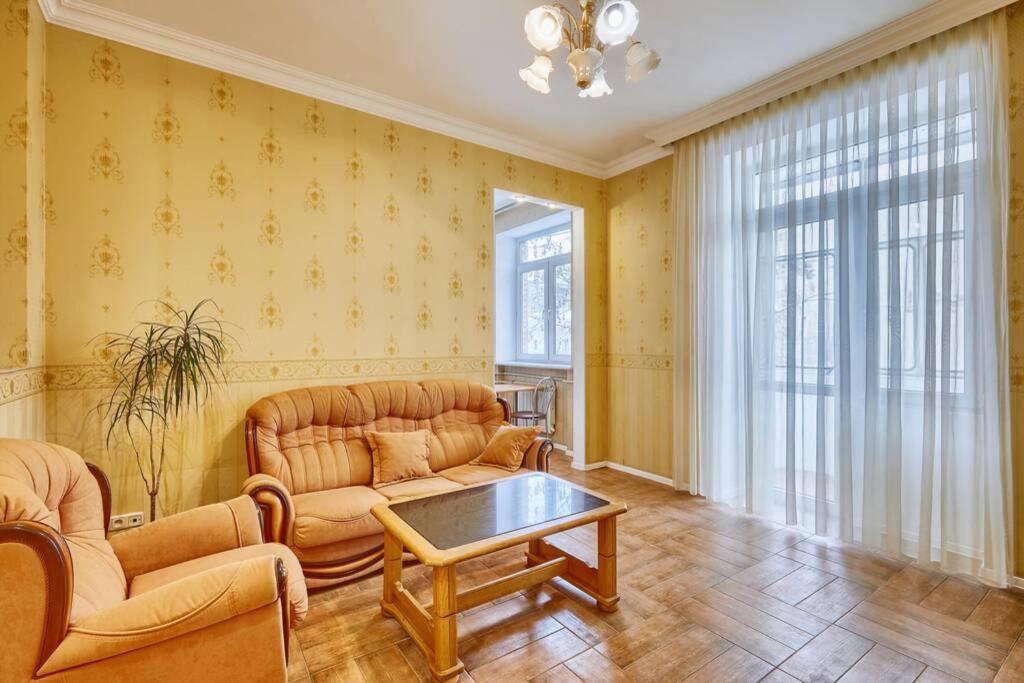 Apartment Near Bessarabsky Square Kyiv Exterior photo