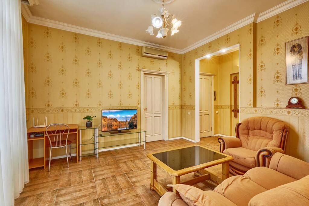 Apartment Near Bessarabsky Square Kyiv Exterior photo