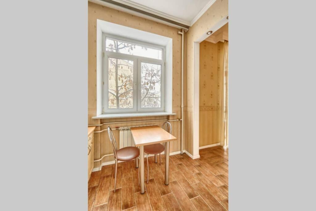 Apartment Near Bessarabsky Square Kyiv Exterior photo